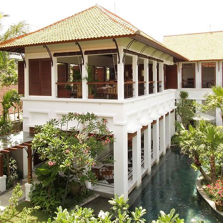 Villa Batavia Kuta Lombok Extérieur photo